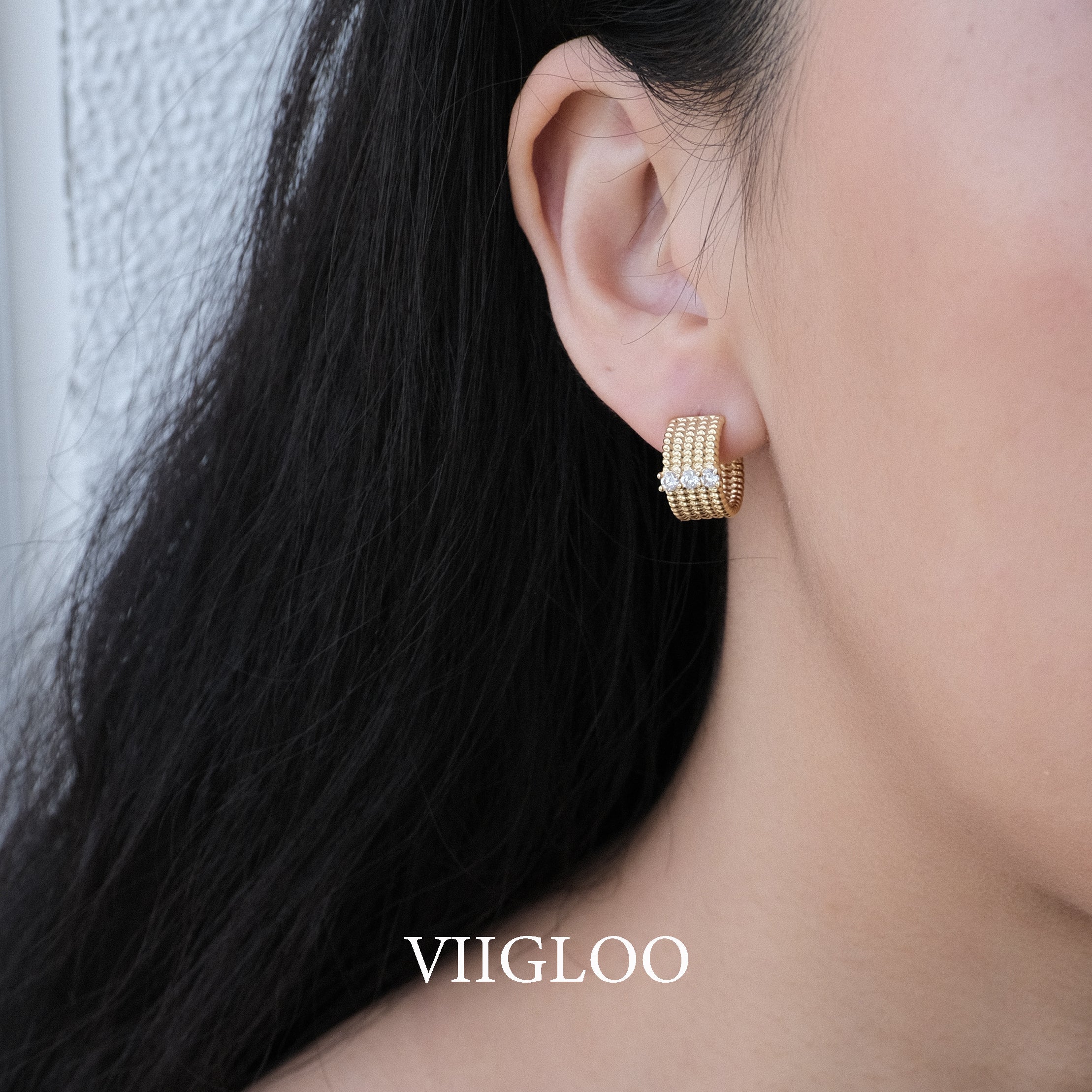 Chasing the Moon through Ice