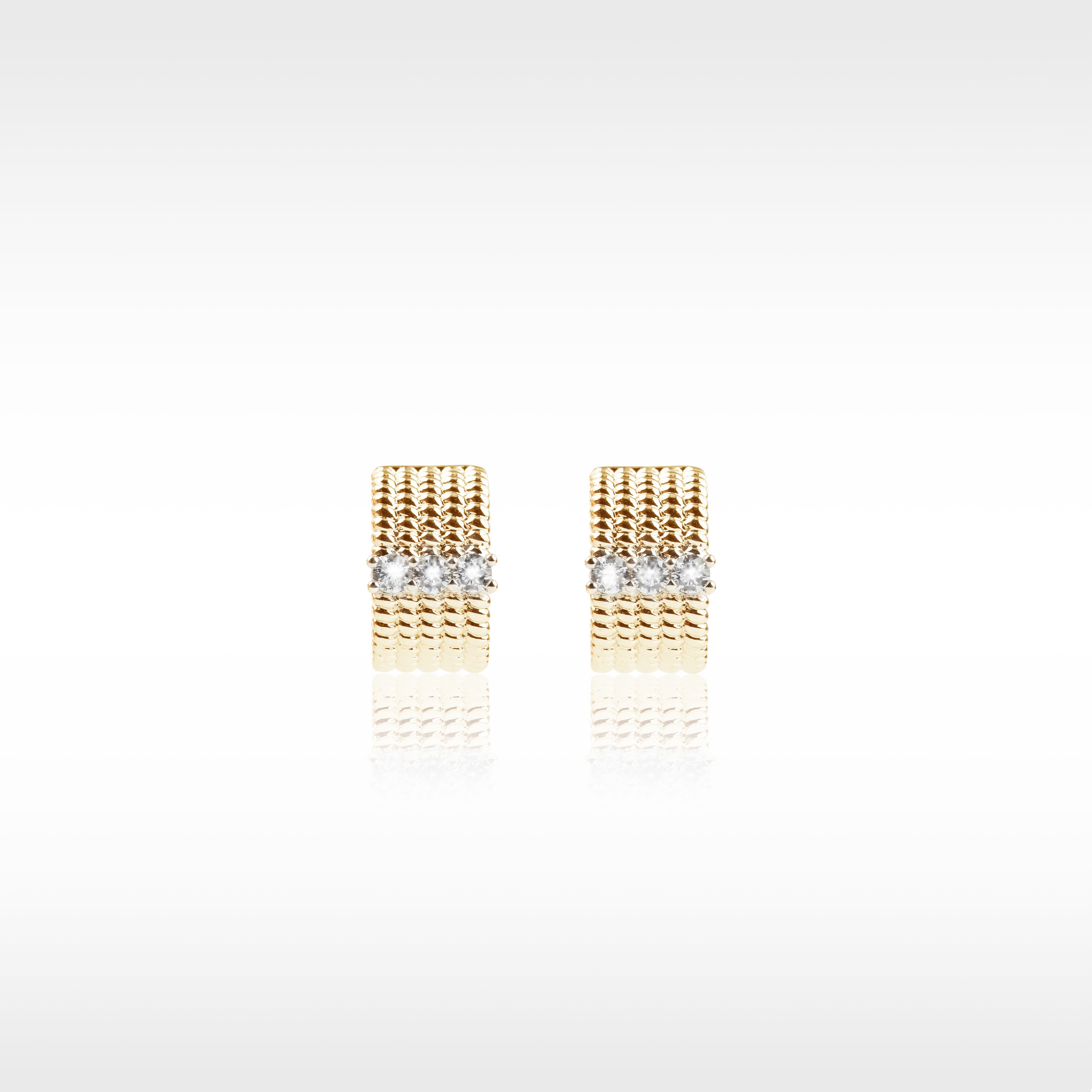 Chasing the Moon through Ice